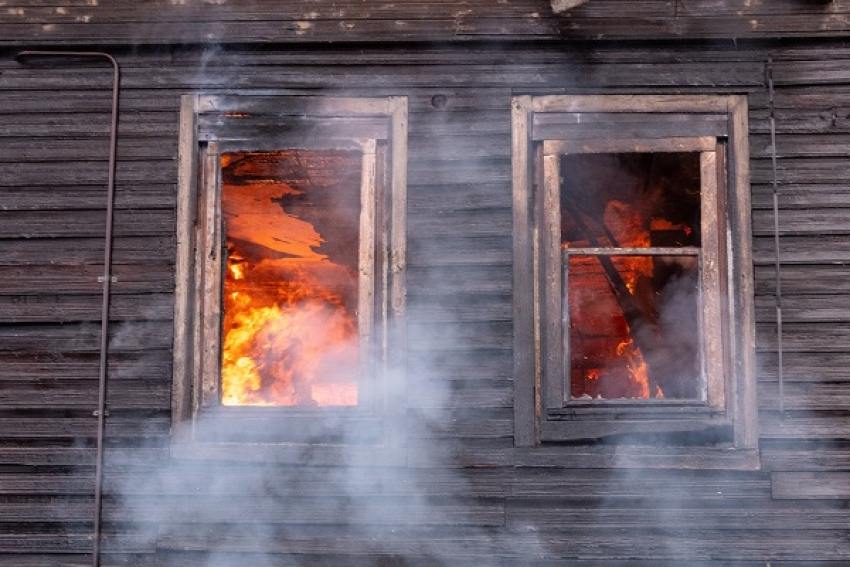 В Шенкурске при пожаре в жилом доме погибла пожилая женщина